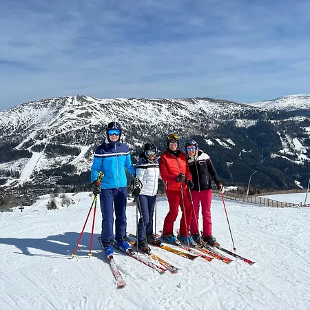 Gaestehaus Brugger Hermagor-Pressegger See