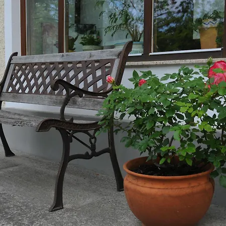 Casa de hóspedes Gaestehaus Brugger Hermagor-Pressegger See